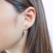 Load image into Gallery viewer, FEBF101_00 Fancy Brilliant Diamond Illusion-setting Earrings