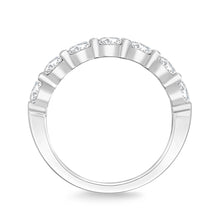 Load image into Gallery viewer, ERPT180_00 Petite Prong Diamond Band Ring
