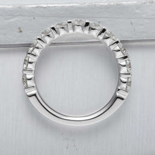 Load image into Gallery viewer, ERPT206_00 Petite Prong Diamond Band Ring
