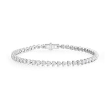 Load image into Gallery viewer, FBFD302_00 My First Diamond Illusion-setting Bracelet
