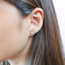 Load image into Gallery viewer, FEBQ168_00 Diamond Bouquets Studs Earrings
