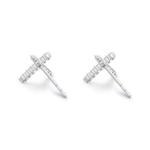Load image into Gallery viewer, FECS135_00 Classics Diamond Studs Earrings
