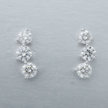 Load image into Gallery viewer, FEDD195_00 Diamond Line Climber Earrings

