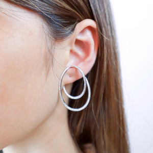 FEEN106_00 Entwined Hoops