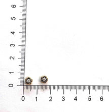 Load image into Gallery viewer, FEFD103_00 My First Diamond Illusion-setting Earrings
