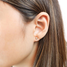 Load image into Gallery viewer, FESUR01_00 Stack'em Up Diamond Studs Earrings
