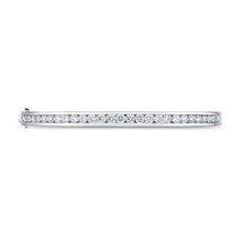 Load image into Gallery viewer, FGCS123_00 Classics Diamond Oval Bangle
