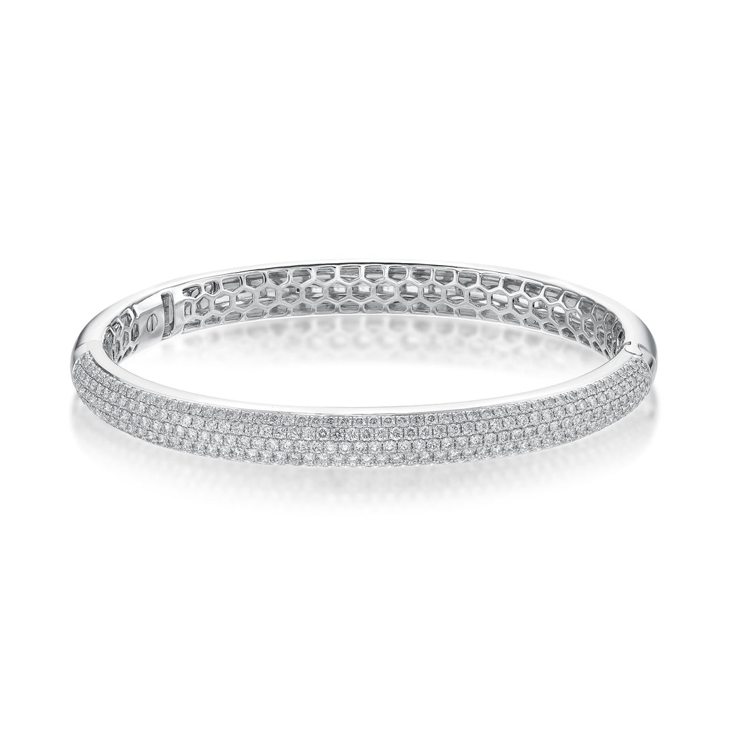 FGPV109_00 Pave Diamond Oval Bangle