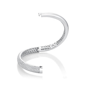 FGPV109_00 Pave Diamond Oval Bangle