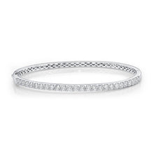 Load image into Gallery viewer, FGSP101_00 Shared Prong Diamond Oval Bangle
