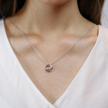 Load image into Gallery viewer, FNDSB03_00 Dancing Diamond Classic Necklace
