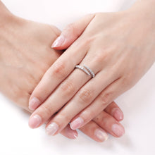Load image into Gallery viewer, FRCS145_00 Classics Diamond Fashion Ring
