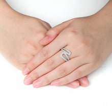 Load image into Gallery viewer, FRDD222_00 Diamond Line Fashion Ring
