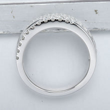 Load image into Gallery viewer, FRDD225_00 Diamond Line Fashion Ring
