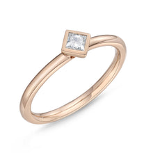 Load image into Gallery viewer, FRSUS02_00 Stack'em Up Diamond Fashion Ring
