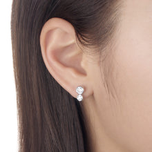 Load image into Gallery viewer, MEBZE02_00 Bezel Studs Earrings
