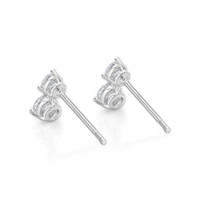 Load image into Gallery viewer, MEDDC01_00 Diamond Line Studs Earrings
