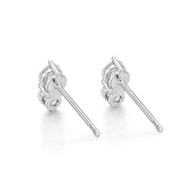 Load image into Gallery viewer, MESPD04_00 Shared Prong Diamond Studs Earrings
