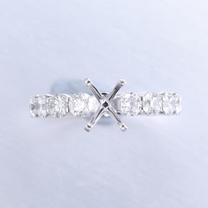 QRPT*84_00 Petite Prong Diamond Engagement Semi-Mount Ring